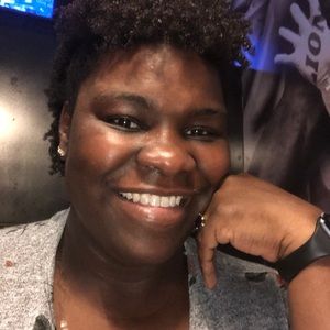 Meet your Posher, Candace